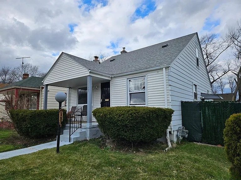 Distressed residential property prior to renovation