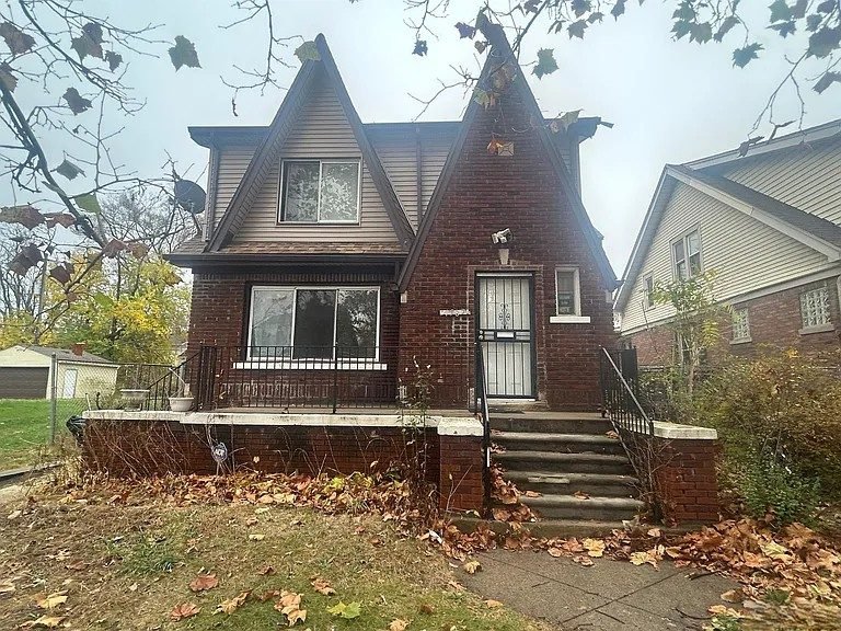 Vacant property in need of full renovation